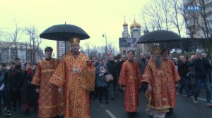 16 апреля 2023 год.  Многотысячный Пасхальный крестный ход во Владивостоке.