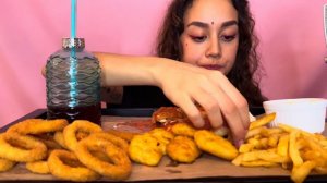 Мой первый мукбанг 👀 // НАГГЕТСЫ, КАРТОШКА ФРИ 🍟 ПИЦЦА 🍕 MUKBANG #мукбанг #mukbang