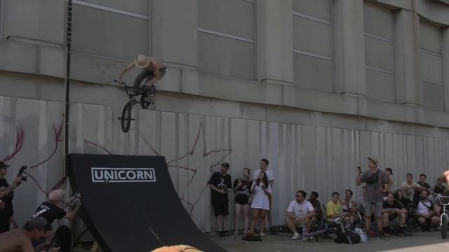 WILD IN THE STREETS! - BMX STREET STATION 2019 - THE OFFICIAL VIDEO смотреть онлайн