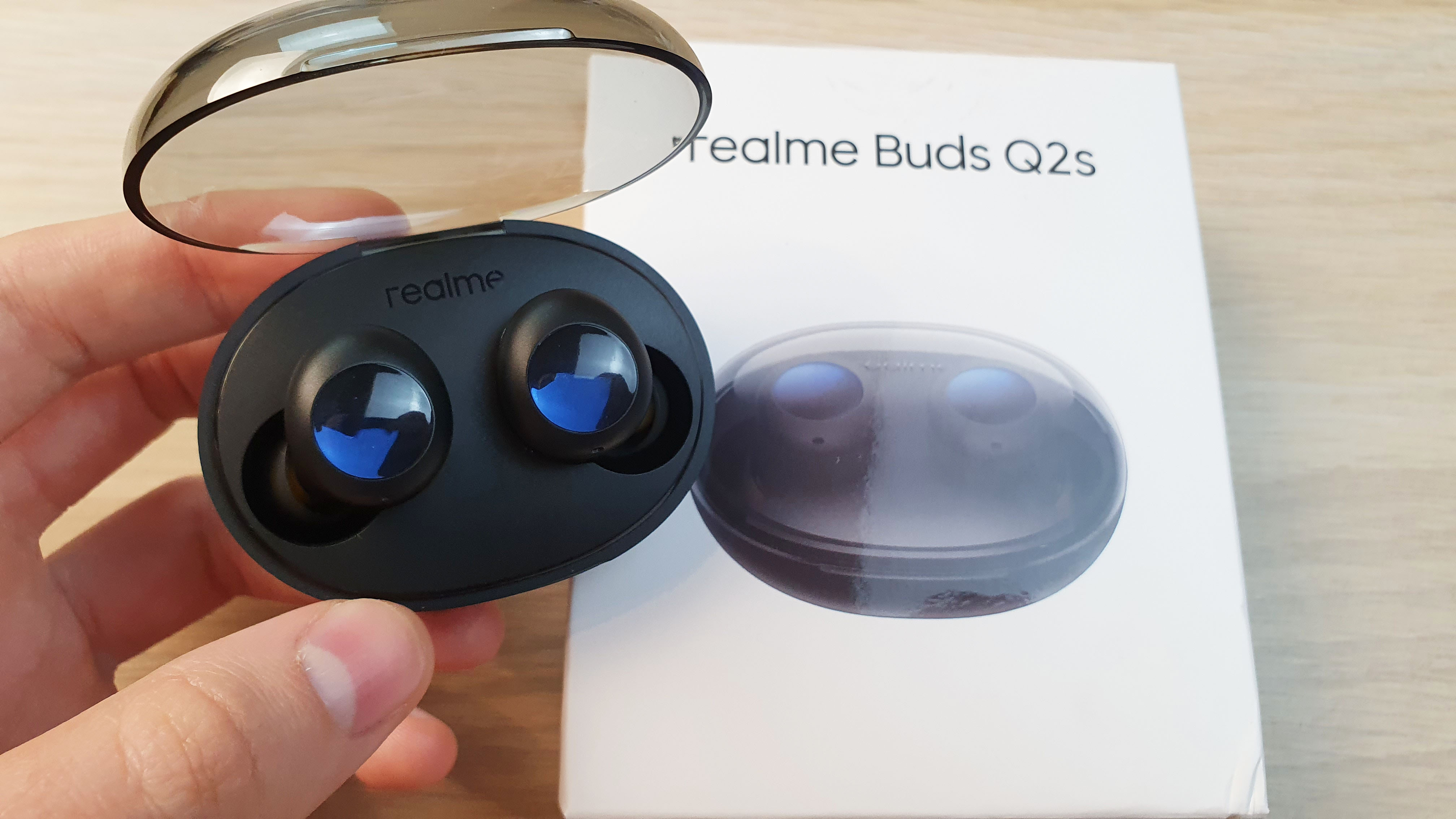 REALME Q2S - ЛЕГКИЕ И ДОСТУПНЫЕ БЕСПРОВОДНЫЕ НАУШНИКИ!