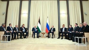 Исторические переговоры: Путин провел встречу с лидером Палестины