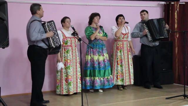 семейное трио "Родники" - Вечор Поздно Из Лесочка смотреть онлайн