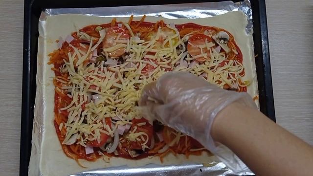 Очень вкусная ЗАКРЫТАЯ ПИЦЦА с морковью по-корейски! смотреть онлайн