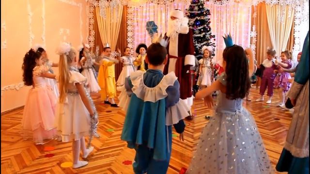 Песня-танец "Научите танцевать" ДОУ №8 "Малыш" г.Шахтерск, Украина смотреть онлайн