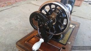 "GRITZNER DURLACH". Швейная машина.