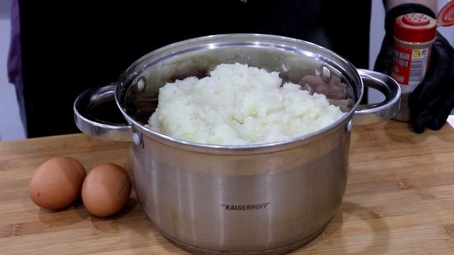 Гора котлет из курицы за копейки! Курицу распилил, фарш замутил, котлеты получил! 100Г - 10РУБЛЕЙ!