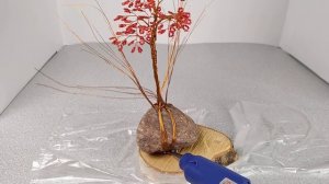 Работы из бисера. 3 часть. Сувенир. Деревья из бисера своими руками. Мастер класс. Для начинающих.