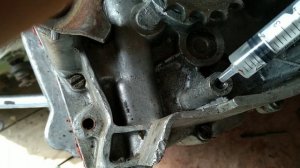 Кислотой вытравливаю остаток болта и сверло из алюминиевого блока Ява . Часть 1 Неудачная.