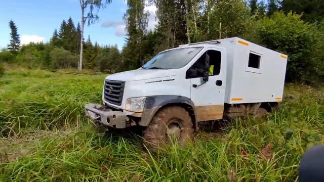 По лесным топям Подмосковья на «Садко NEXT» смотреть онлайн