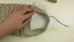 Вяжем мочалку из джута