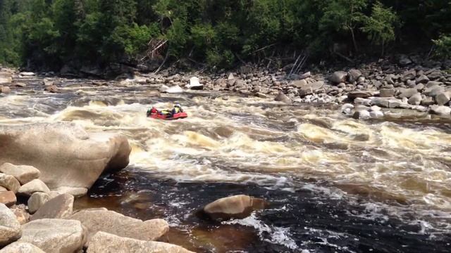 Заплыв по Атлантам на рафте. смотреть онлайн