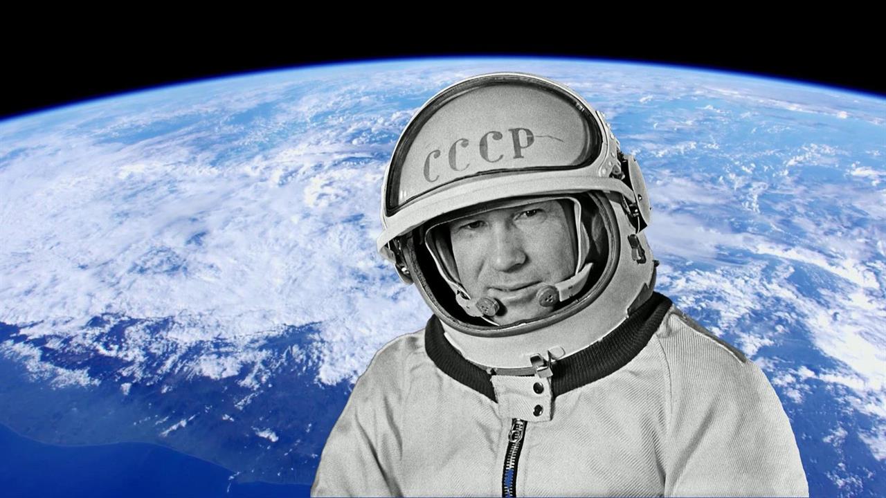 Первый выход человека в космическое пространство. Леонов космонавт выход в открытый космос.