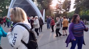 ЗА ТВОЮ КРАСИВУЮ УЛЫБКУ!???/ТАНЦЫ В ПАРКЕ ГОРЬКОГО ХАРЬКОВ СЕНТЯБРЬ 2021