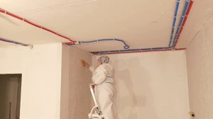 Как наклеить обои в нишу