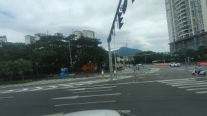 Санья. о. Хайнань. Китай.Дома деревья. Магазин шелка. Обзорная экскурсия. Ноябрь 2019