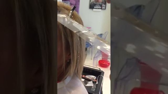 Стразы Сваровски - роскошные аксессуары для ваших волос! смотреть онлайн