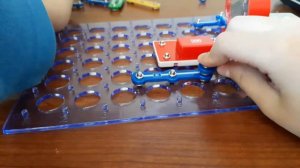 Как построить из конструктора знаток охранную сигнализацию