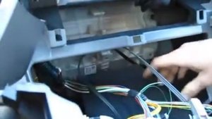 Установка адаптера Yatour на Toyota Rav4 2006 2011 USB SD AUX iPhone