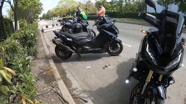 Honda X-ADV 750 2019 vs X-ADV 750 2021 смотреть онлайн