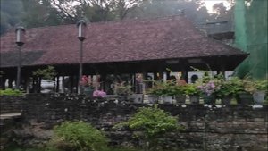 Храм Зуба Будды в Канди на Шри-Ланке .