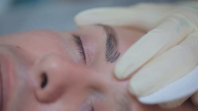 Мужской микроблейдинг бровей и глаз. Специально для мужчин. смотреть онлайн