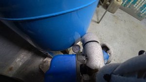 ВОДОПРОВОД в ГАРАЖЕ: вода вода, кругом вода...