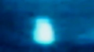 Комета Леви 9 врезается в Юпитер.