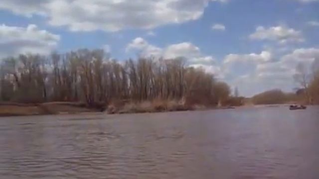 Чудеса на воде или как едет машина ? смотреть онлайн