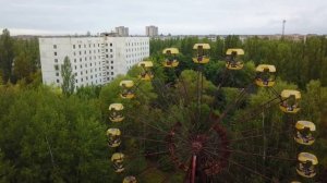 В Чернобыле поляки привели в движение колесо обозрения,которое не работало 31 год