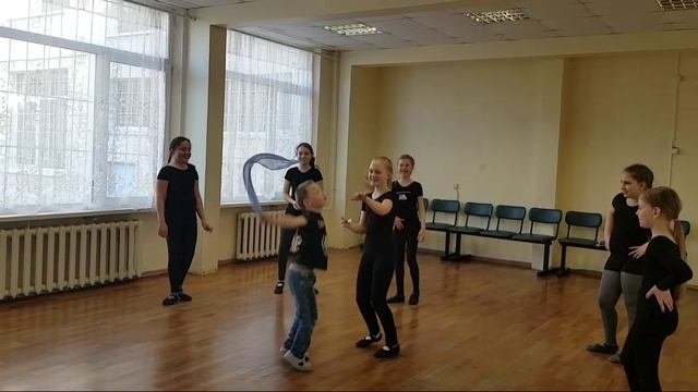 Русская народная игра "Платочек"