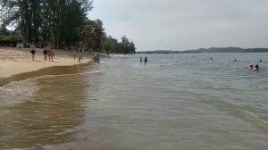 Пляж около Khaolak Emerald resort январь 2020