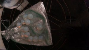 ПОЧЕМУ БРАСЛЕТЫ ИЗ НАТУРАЛЬНЫХ КАМНЕЙ ВНЕЗАПНО РВУТСЯ? #Предсказания Кассандры