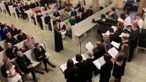 Выступление хора далее