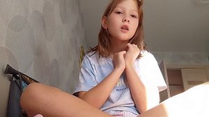 под первое видео