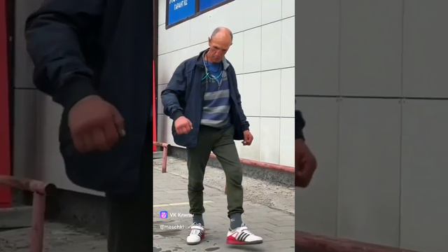 Походка, рембо отдыхает!