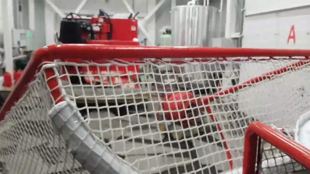 пример как не нужно вязать сетку на хоккейные ворота! смотреть онлайн