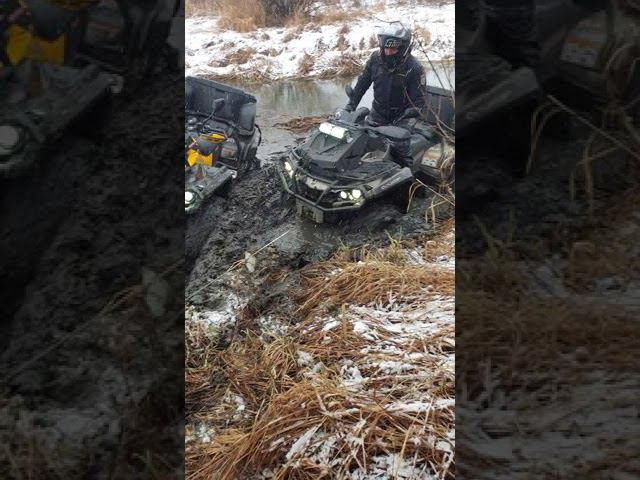 Засадили два Brp Outlander 1000