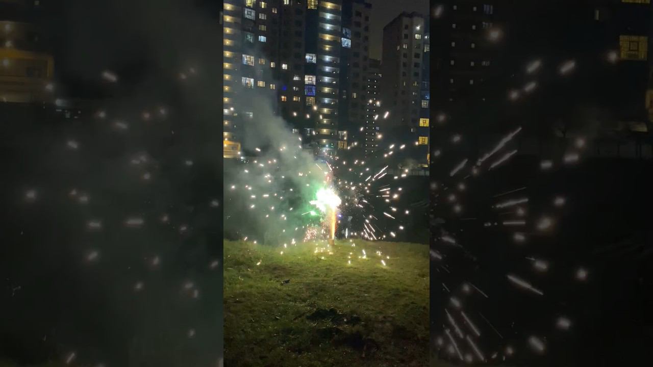 ФОНТАН НОВОГОДНИЙ / САЛЮТ НА НОВЫЙ ГОД 2024 #пиротехника #салют #петарды #фонтан #топ #фейрверк смотреть онлайн