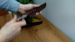 Шикарный нож Заноза с рукоятью из стабилизированного каштана