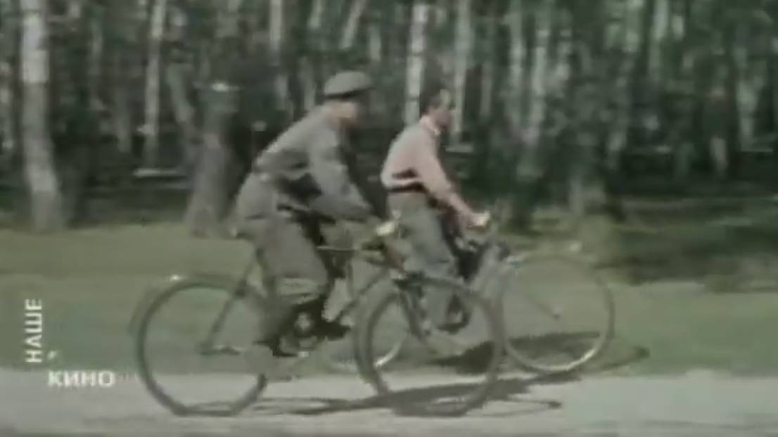 1959 год. "Ссора в Лукашах". Ленфильм. Велосипед с мотором Д4.