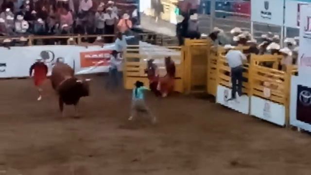 Mario Galindo Invitational 14 смотреть онлайн