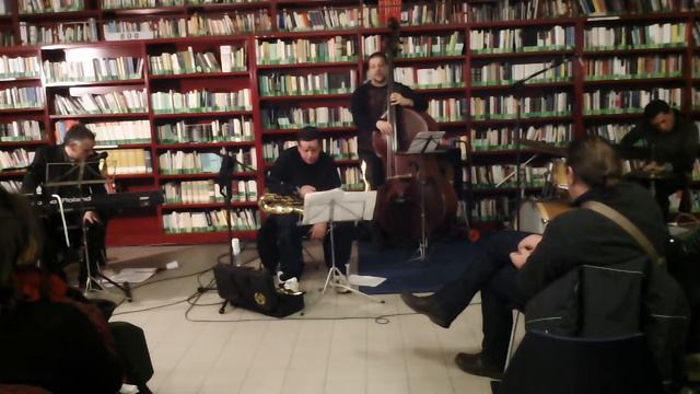 Maurizio Urbani Urban Jungle Quartet : Blues 21/2/11 смотреть онлайн