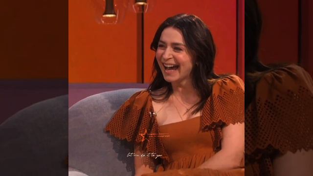 Happy birthday Caterina Scorsone!! смотреть онлайн