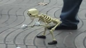 человек яйца смерть 10 часов