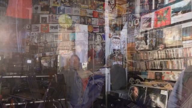 Igor Gligorov of Soulines Turntables at his favorite record shop in Budapest смотреть онлайн