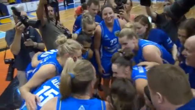 Bendigo Spirit celebrates смотреть онлайн