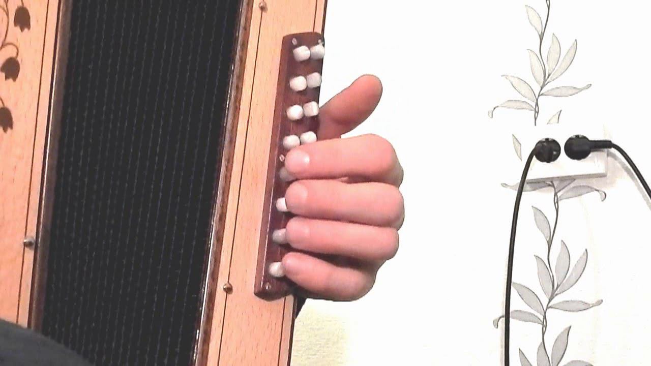Галина(как играть на гармони)