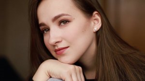 Белла Ахмадулина - Дождь в лицо и ключицы...