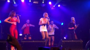 Atomic Kitten - The Tide Is High [Live at G-A-Y]