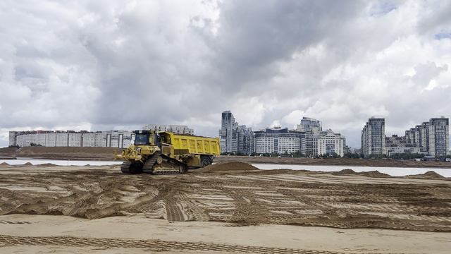 Экскаватор-погрузчик в Санкт-Петербурге